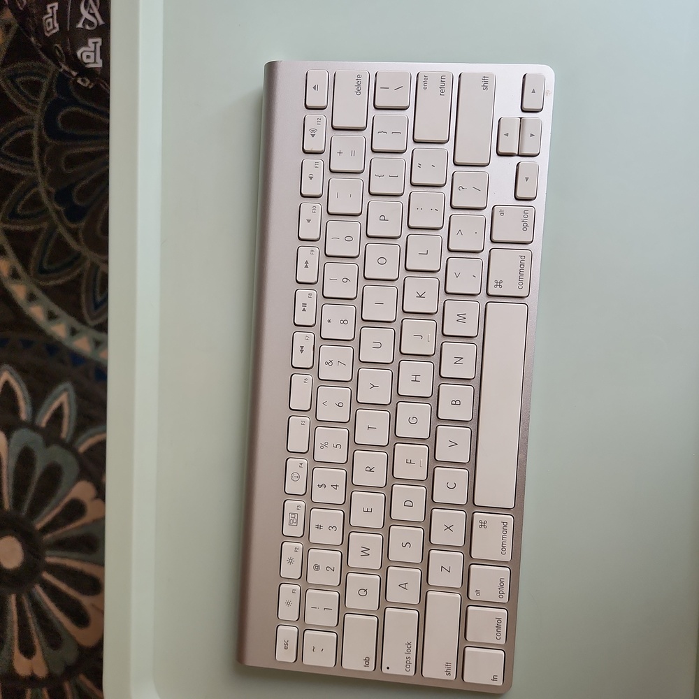 Apple Wireless Keyboard